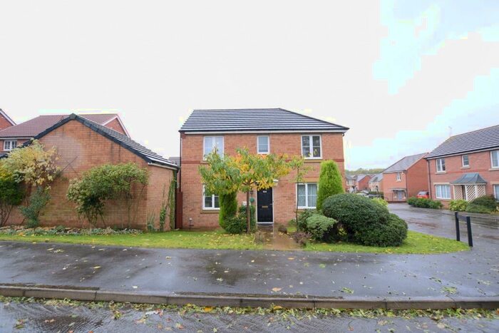 3 Bedroom Semi-Detached House To Rent In Tofts Road, Barton-upon-Humber, DN18
