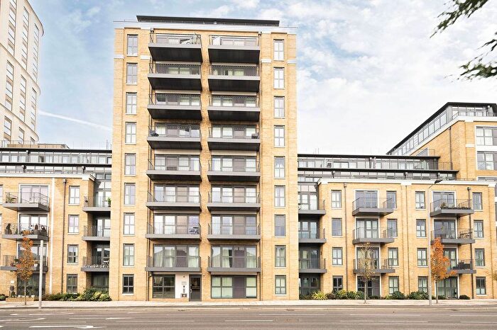 2 Bedroom Flat For Sale In The Royal Exchange, Kingston, Kingston Upon Thames, KT1