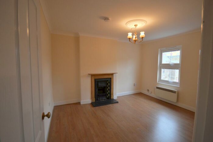 1 Bedroom Flat To Rent In Ainsworth Street, Cambridge, CB1