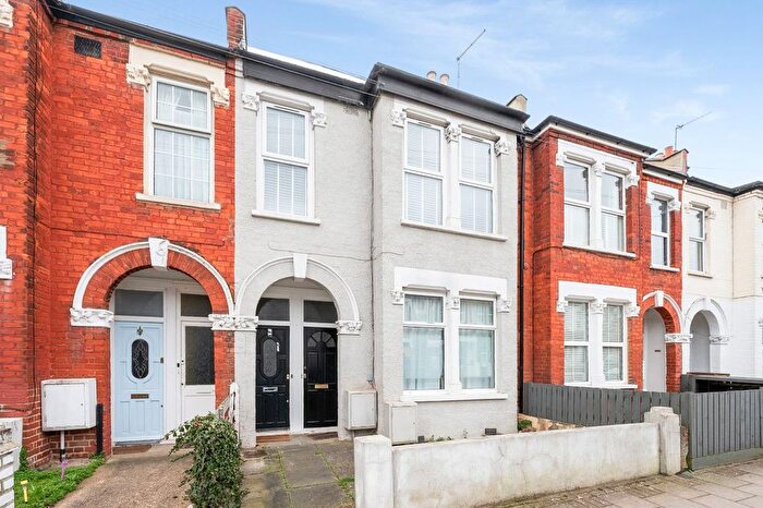 2 Bedroom Flat For Sale In Blandford Road, Beckenham, BR3