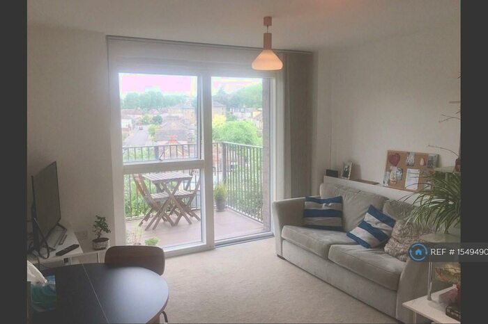 1 Bedroom Flat To Rent In Adenmore Road, London, SE6
