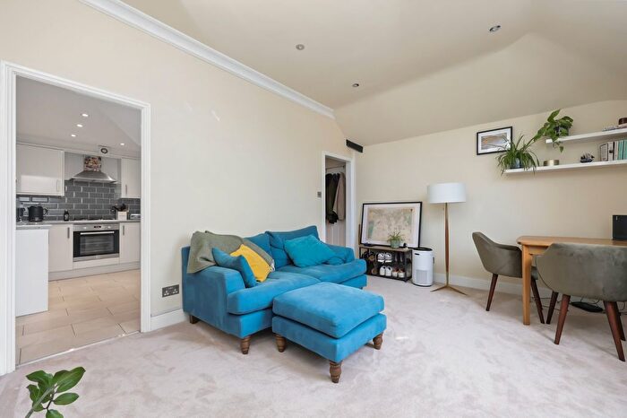 1 Bedroom Flat For Sale In Earlsfield Road, Earlsfield, SW18