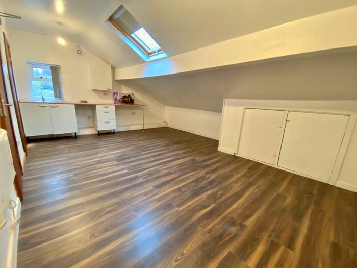 Studio To Rent In Stratford Road, Sparkhill, Birmingham, B11