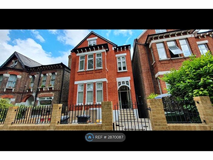 2 Bedroom Flat To Rent In Mount Nod Road, London, SW16