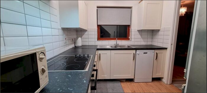 2 Bedroom Terraced House To Rent In Rusham Road, Egham, TW20