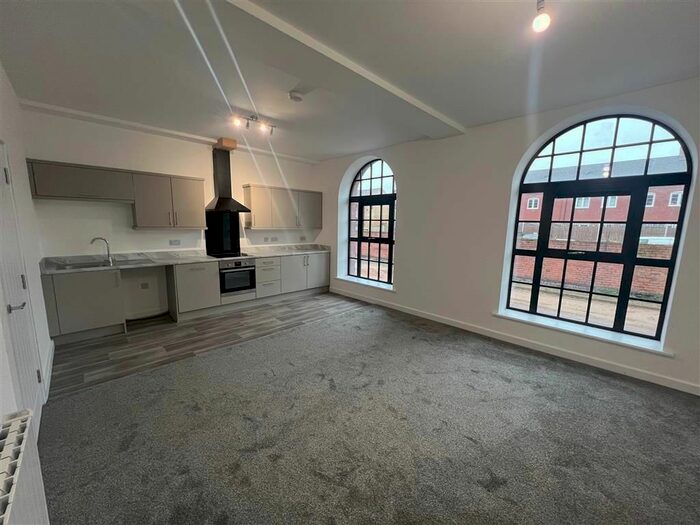 1 Bedroom Flat To Rent In Plough Maltings, Burton On Trent, DE14