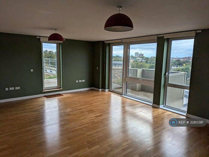 2 Bedroom Flat To Rent In Sketch Apartments, London, E1