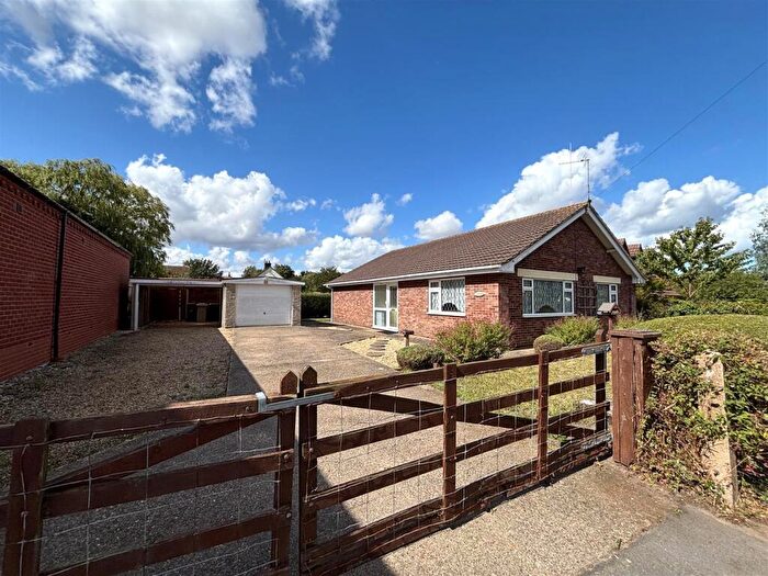 2 Bedroom Bungalow For Sale In Churchill Road, North Somercotes, LN11