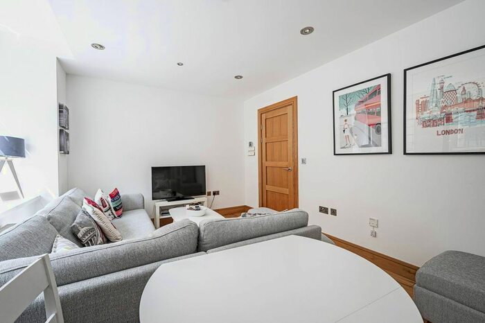 1 Bedroom Flat To Rent In Hatton Garden, City, London, EC1N