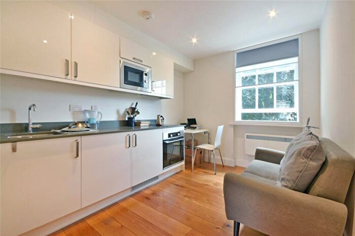 Studio To Rent In Drakes Courtyard, Kilburn High Road, NW6