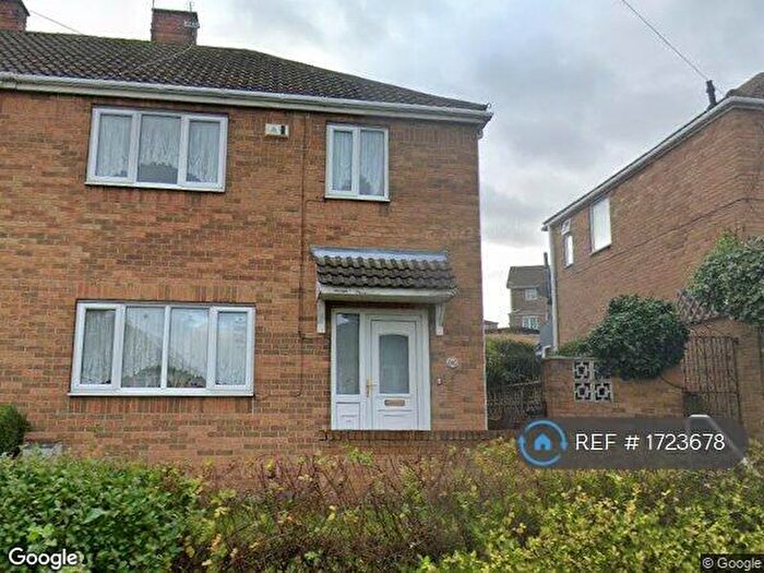3 Bedroom Semi-Detached House To Rent In Ivanhoe Road, Edlington, Doncaster, DN12