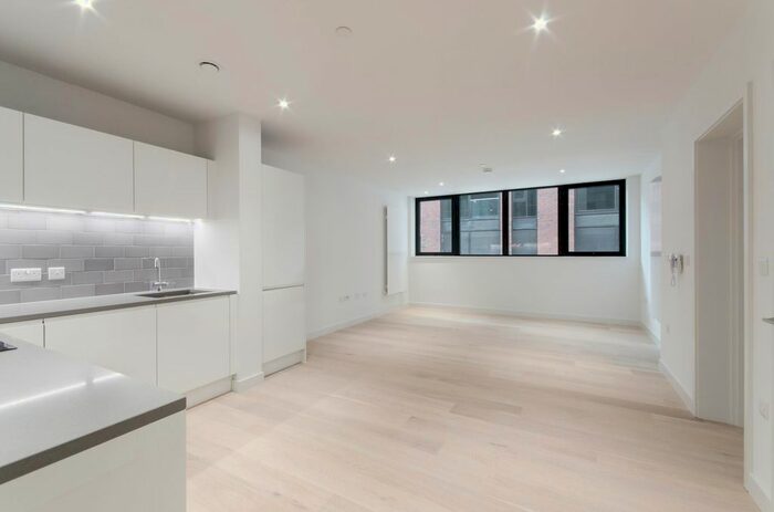 1 Bedroom Flat To Rent In Echo Court, Royal Wharf, London, E16