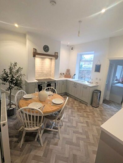2 Bedroom Terraced House For Sale In Westfield Road, Selby, YO8