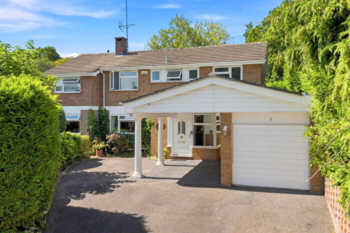 4 Bedroom Detached House For Sale In Cotswold Drive, Coventry, CV3