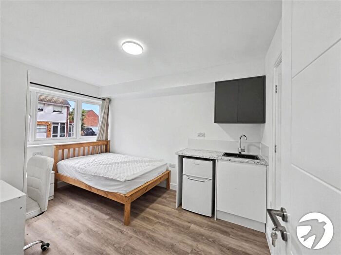 1 Bedroom House To Rent In Waid Close, Dartford, Kent, DA1