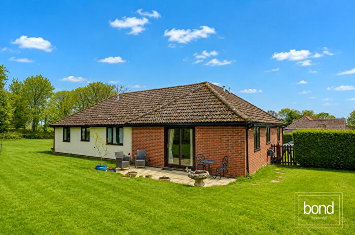 2 Bedroom Semi-Detached Bungalow For Sale In High Pastures, Little Baddow, Chelmsford, CM3