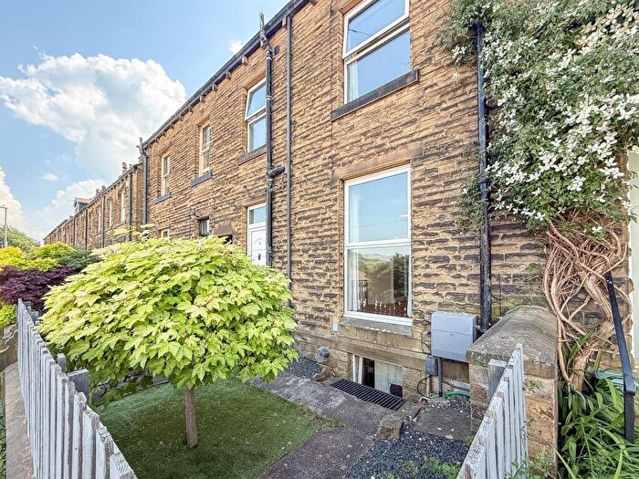2 Bedroom Terraced House For Sale In Long Lane, Honley, Holmfirth, HD9