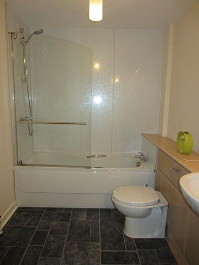 2 Bedroom Flat To Rent In Affleck Street, Aberdeen, AB11