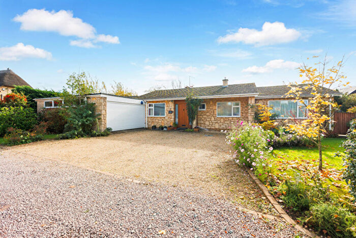 5 Bedroom Detached Bungalow For Sale In Duck End, Hinton-In-The-Hedges, NN13