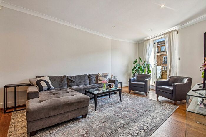 2 Bedroom Flat To Rent In Rodin Court, Essex Road, N1