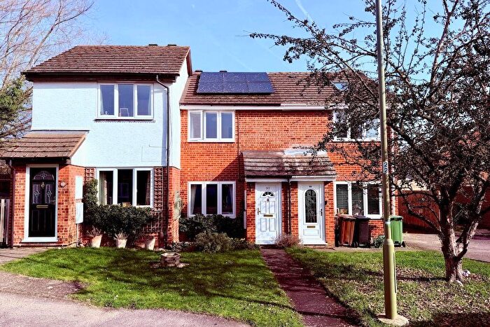 2 Bedroom Semi Detached House For Sale In Wallingford, OX10