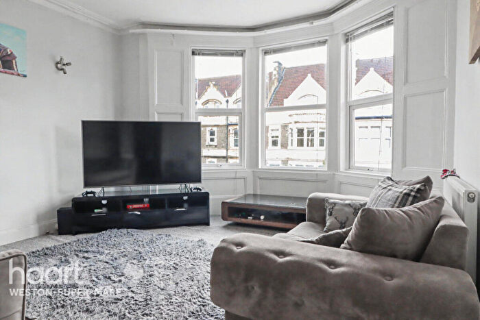 2 Bedroom Apartment For Sale In Milburn Road, Weston-Super-Mare, BS23