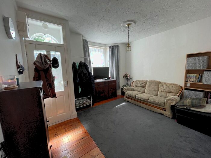 2 Bedroom Terraced House To Rent In Sutton Court Road, London, E13
