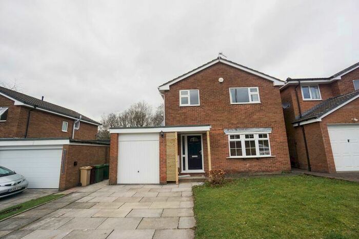 4 Bedroom Detached House To Rent In St. Leonards Avenue, Lostock, BL6