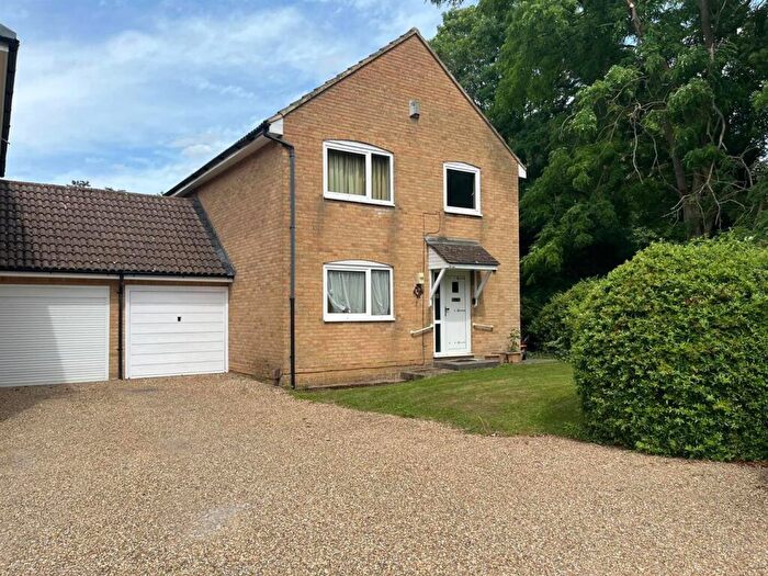 4 Bedroom Detached House For Sale In Seven Acres, New Ash Green, Longfield, DA3