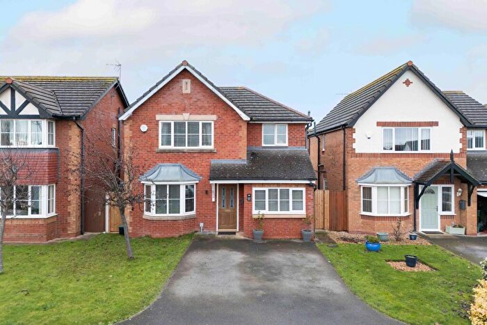 3 Bedroom Detached House For Sale In Owain Glyndwr, Kinmel Bay, LL18