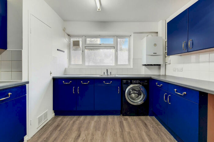 2 Bedroom Flat To Rent In Reynolds Court, Cobbold Road, London, E11