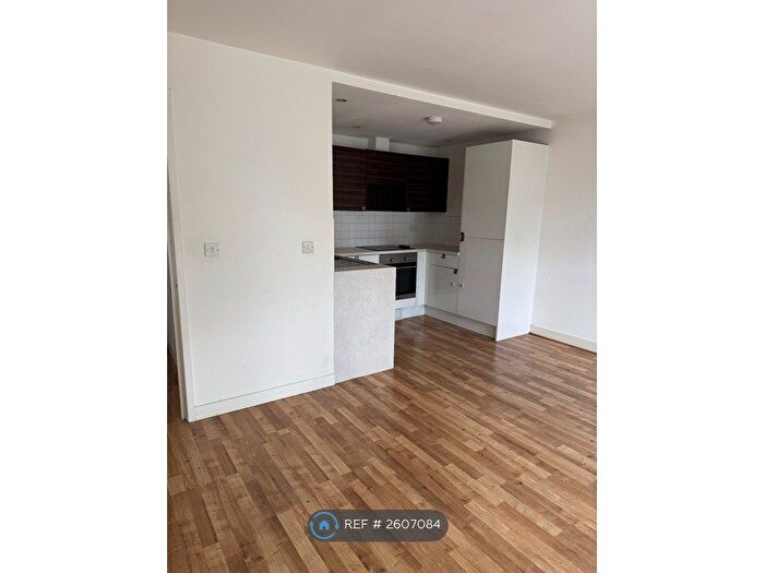 1 Bedroom Flat To Rent In Hermit Road, London, E16