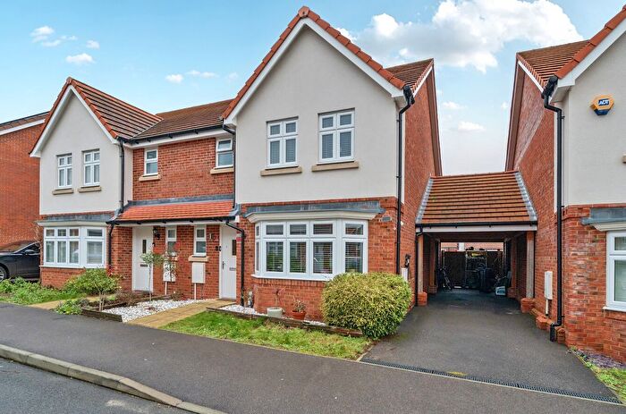 3 Bedroom Semi-Detached House For Sale In Miles Way, Wokingham, Berkshire, RG41