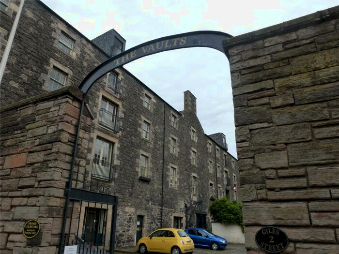 2 Bedroom Apartment To Rent In The Vaults, Giles Street, Leith Edinburgh, EH6