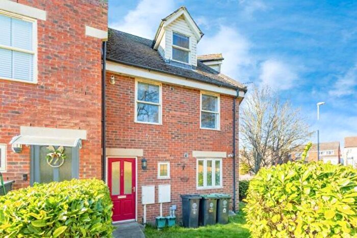 1 Bedroom Flat To Rent In South Park, Rushden, NN10