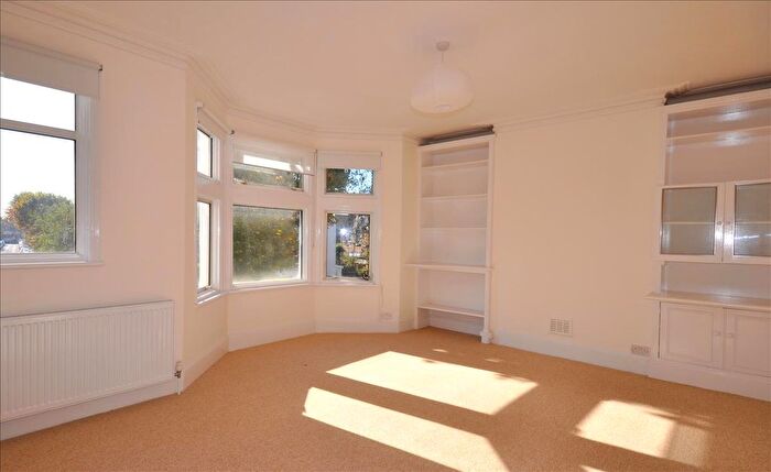 1 Bedroom Flat To Rent In Airedale Road, Ealing, London, W5