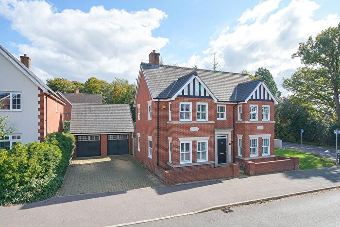 5 Bedroom Detached House For Sale In Elizabeth Ii Avenue, Berkhamsted, Hertfordshire, HP4