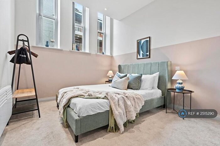 1 Bedroom Flat To Rent In North Street, Leeds, LS2