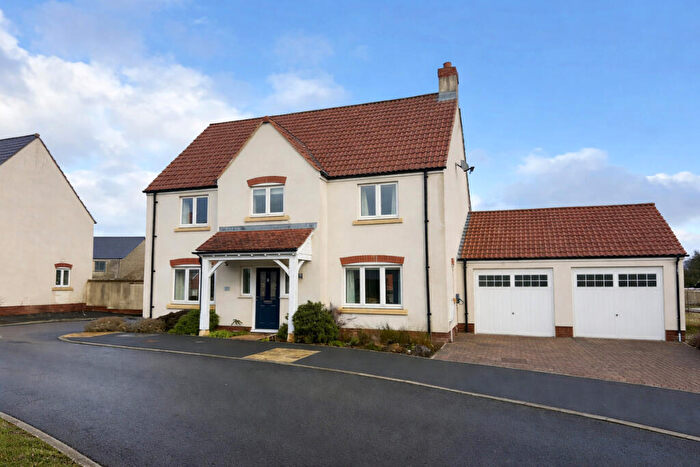 4 Bedroom Detached House For Sale In Cranesbill Crescent, Charfield, GL12