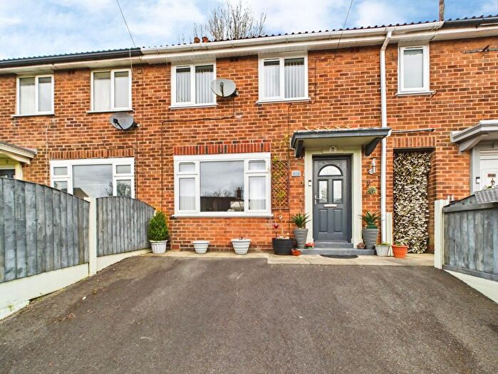 3 Bedroom Terraced House For Sale In Gargrave Avenue, Bolton, BL1