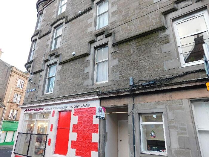3 Bedroom Flat To Rent In Stirling Street, Dundee, DD3