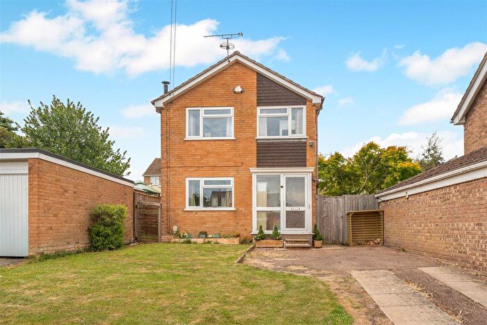 3 Bedroom Detached House For Sale In Longburges, Middleton Cheney, Banbury, OX17
