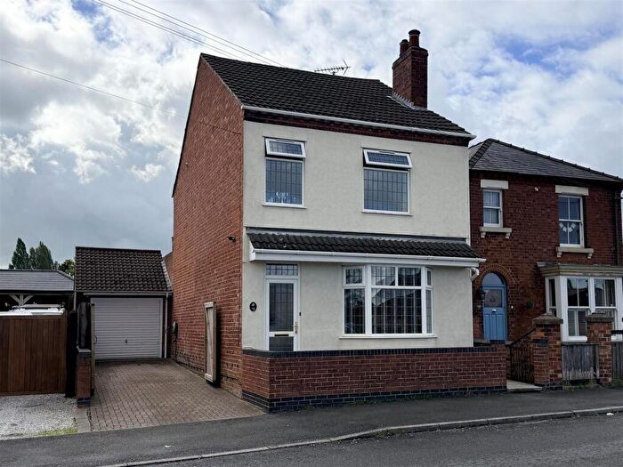 3 Bedroom Detached House For Sale In Nottingham Road, Ripley, DE5