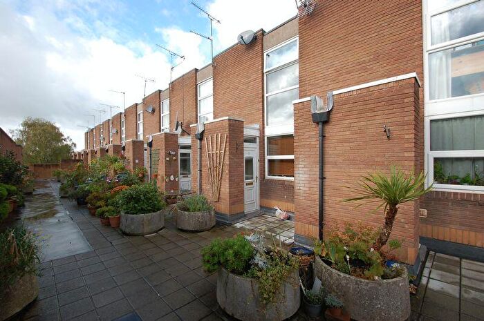 2 Bedroom Duplex To Rent In Somerset Square, Nailsea, North Somerset, BS48