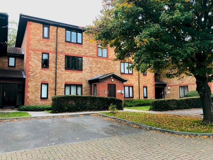 1 Bedroom Apartment To Rent In Kern Close, Southampton, SO16
