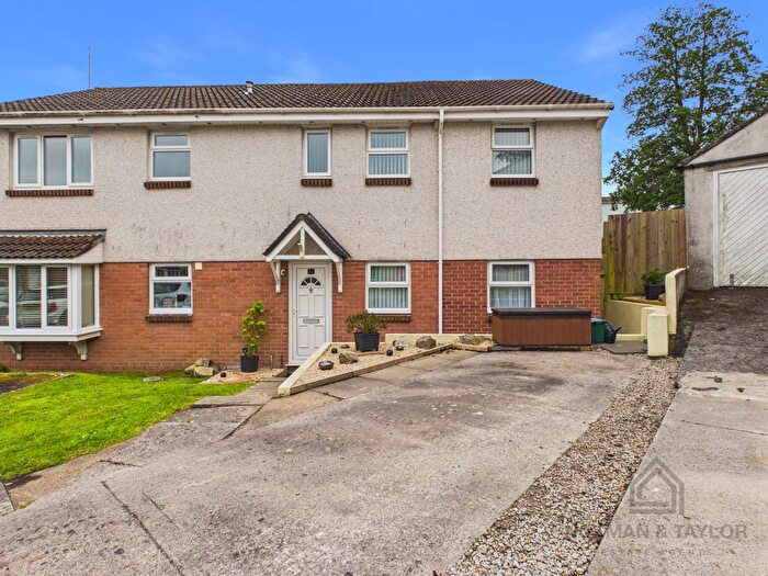 4 Bedroom Detached House For Sale In Cedar Drive, Torpoint, PL11