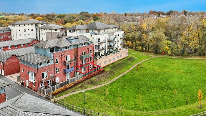 2 Bedroom Apartment For Sale In Andrews Close, Portobello Riverside, Warwick, CV34