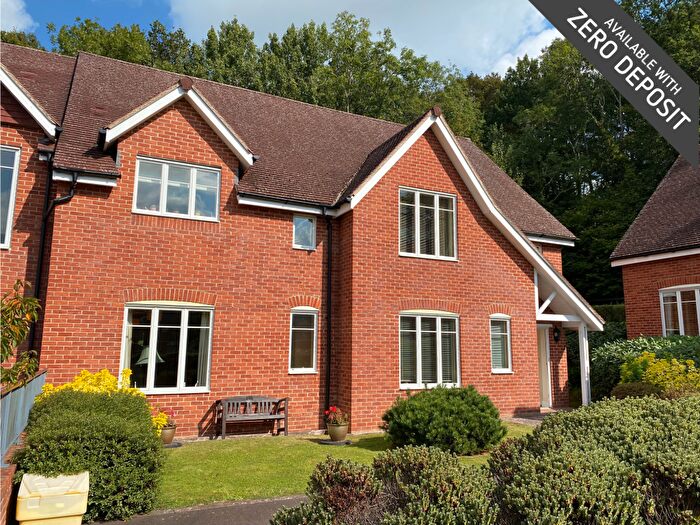 2 Bedroom Flat To Rent In Salisbury Road, Sherfield English, Romsey, SO51