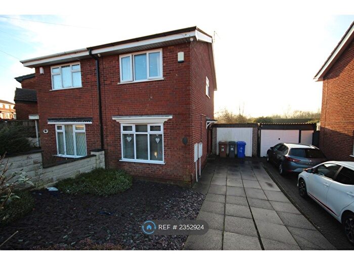 2 Bedroom Semi-Detached House To Rent In Pensford Grove, Stoke On Trent, ST1