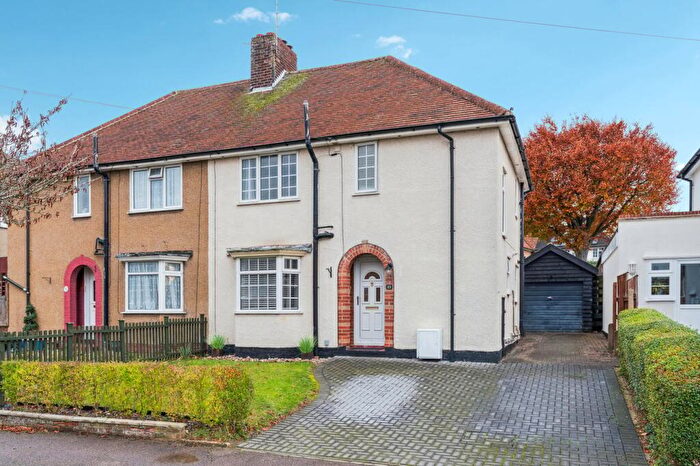4 Bedroom Semi Detached House For Sale In Redhoods Way East, Letchworth Garden City, SG6